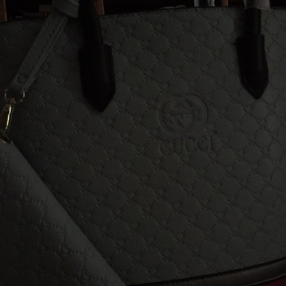 Meet your Posher, Sherrie